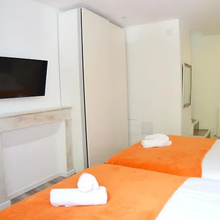 Maison La Douane - Comprends Nettoyage Professionnel Et Le Linge * لارونس