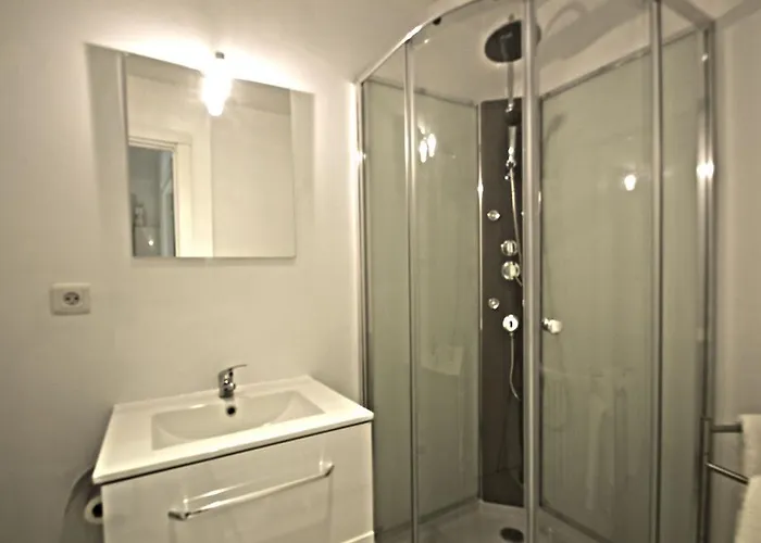 Maison La Douane - Comprends Nettoyage Professionnel Et Le Linge * Laruns